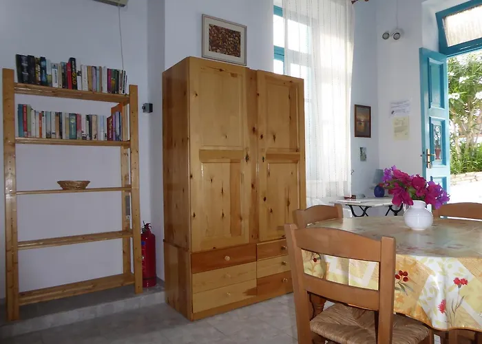 Townhouse * Chalki Town